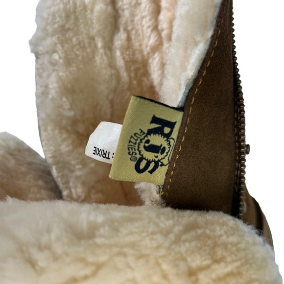 RJS Fuzzies Trixie Brown Sheepskin Ankle Boots Size 7 - Picture 14 of 14